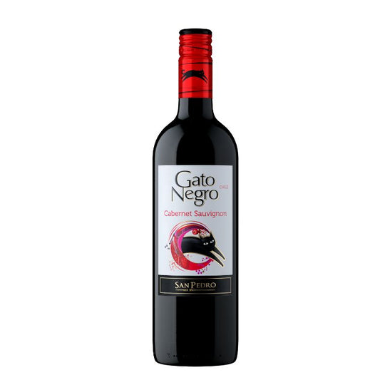 A bottle of Gato Negro Cabernet Sauvignon with a label featuring a black cat.